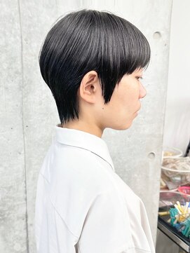 モリオ(morio) =ハンサムショート丸みショートマッシュショート黒髪30代40代