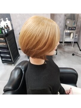 ラック(Luck) レディースショート＋ハイライトカラー