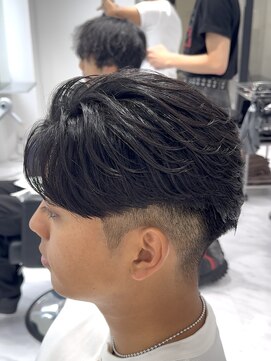 曲がる縮毛矯正専門 バイ レイズルーツ 名駅(曲がる縮毛矯正専門 by RAYS ROOTS) 曲がる縮毛矯正毛流れセンターパート