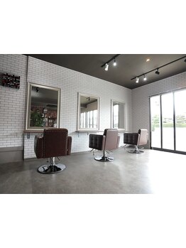 【経験豊富なスタイリストによるマンツーマン施術！】カウンセリング～仕上げまで丁寧に施術いたします◎