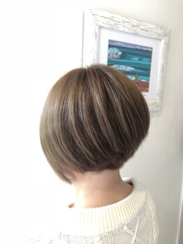 虹 アヌエヌエ(anuenue)の写真/周りと差がつくトレンドカラーはお任せ!カラーを繰り返すたびに髪のダメージを補修&予防◎