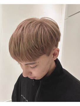 リバード(reverd) ミルクティーベージュ/ベリーショート