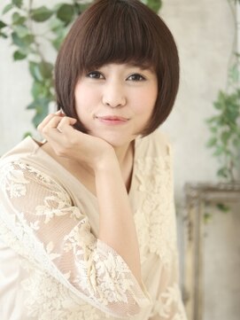 フラミューム(flammeum) 顔周りを包み込む毛先でラブリー度を底上げストレート【平塚】