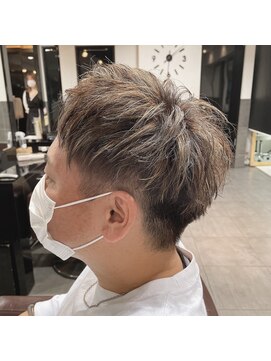 ネオリーブ シュシュ 神保町店(Neolive susu) 立体感ハイライトアップバングサイドパート