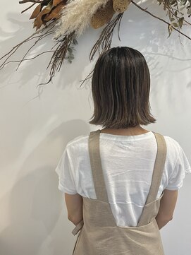 ゼンドットカラスマ(Zen.karasuma) アッシュカラー