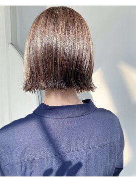 モリオ フロム ロンドン 大宮2号店(morio from London) 【なかじま ひびき】ベージュハイライト×外ハネワンレンボブ