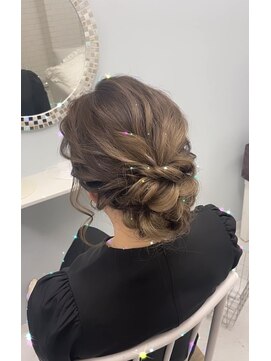 シェリング(Chering) 下めアップスタイル