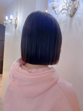 グランドライン(GRAND LINE) 《GRANDLINE友田千栄》アッシュブラック ボブスタイル