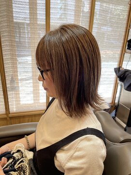 ロエ 平尾山荘(loe) 【脱白髪染めハイライト】×大人外ハネボブ