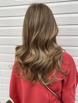 ステア ケース(stair case)&nbsp;韓国艶髪レイヤーカット巻き髪髪質改善トリートメント