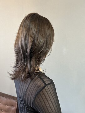 ココカラヘアー プラス(cococara‐hair plus) レイヤーカット/ミルクティーグレージュ/艶髪/トリートメント