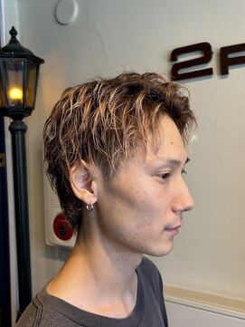 ミリオンバックス 御徒町店(Million Backs) ショートウルフ/マッシュ/ウルフ<理容室>[メンズ/眉毛/バーバー]