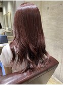 ピンクベージュ