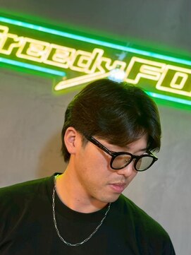 グリーディーフォックス 代々木(Greedy FOX) 波巻き/ハイライト/マッシュパーマ/ウルフ[シェービング]