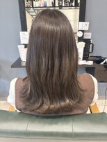 レナータ ヘア(Renata hair) カーキグレージュ/大人可愛い/艶カラー/つや髪/艶カラー