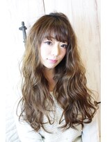 ウーロス(uros.) ロングベージュ☆軽やかウェーブ