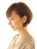 黒髪でも可愛く耳かけニュアンスショート