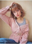 シースルーバング レイヤーボブ ピーチベージュ