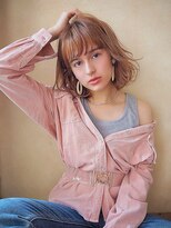 シースルーバング レイヤーボブ ピーチベージュ