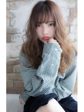 ルカ(Luca) ナチュラル重軽レイヤー×透明感アッシュベージュ