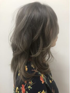シャイニー(SHINY) ロングハイレイヤー