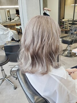 エイト 池袋店(EIGHT ikebukuro) 黒染め履歴からのハイトーンベージュ★