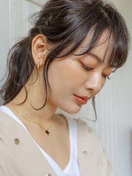 ティア(Tia.) (おくれ毛/ロング/前髪/巻ける縮毛矯正/小顔カット/髪質改善)