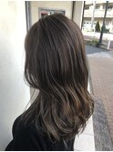極細ハイライトでナチュラルな透明感◎