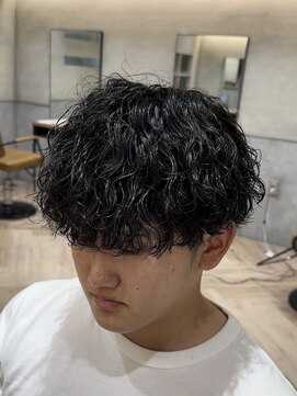 レイズ 名古屋(RAYS) 刈り上げツーブロックマッシュ波巻きスパイラルパーマ h