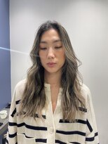 レオニード 表参道(LEONID) ハイライト バレイヤージュ