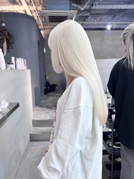 クリム(qulim) ブリーチ/ブリーチカラー/ダブルカラー/ハイトーンカラー