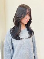 アヴァンセ サニー美容室&nbsp;ロングレイヤー/くびれレイヤー/オリーブブラウン/透け感カラー