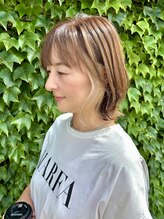 レーベン(Leben) #くびれボブ#イヤリングカラー#ホワイトベージュ