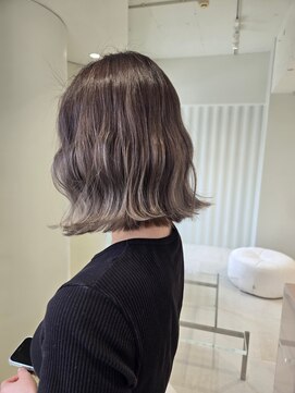 キーン 立川店(keen) 【keen×miho 】 肩上切りっぱなしハイライトグラデーション