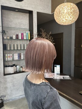 アールトゥーヘアー(art To Hair) ハイトーンカラー/ピンクベージュ/ブリーチカラー