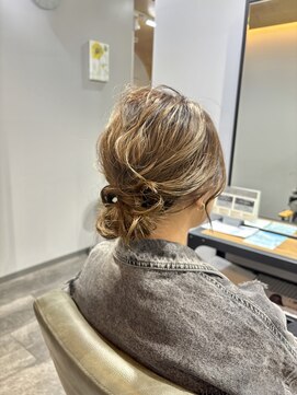 エスト 小倉(est) ヘアセット シニヨン