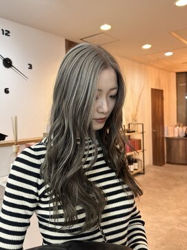 ウル 岡山駅店(ULu.) White beige × brown