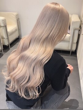 ベレーザ 渋谷(BELEZA) 17048渋谷ホワイトブロンドハッシュカットミルクティーカラー