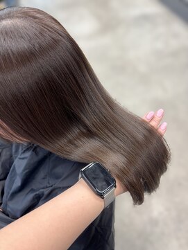 アリュウル 表参道(ALLURE) ミントベージュ／グレージュ／ショコラグレージュ　佐藤