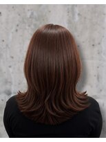 カットワークススリックバイフェローズ(CUT WORKS SLICK by fellows)&nbsp;赤みを抑えて柔らかく動く艶レイヤーカラー