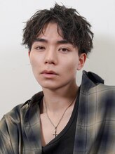メンズサロン ガウディ 三宮店(men's salon Gaudi)&nbsp;メンズカット×緩めシャドウパーマ×ショートセンターパート