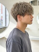 リラクオーレメンズ(LIRA CUORE men's) ハイトーン×スパイラルパーマ
