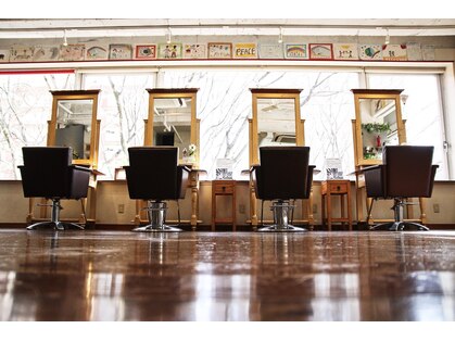 ヘアケアサロン トップハット(Hair care salon TOPHAT)の写真