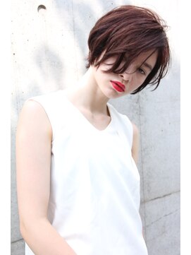 ブランド(BLANDO) ショート前下がり　大人ショート　外国人風カラー