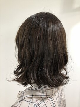 ハロ 蕨(HALO) お洒落トーンダウン