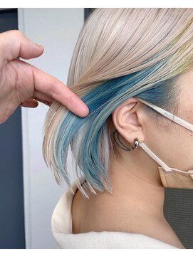 イリス バイ アルティナ 武蔵小杉店(Iris by artina) ミントアッシュ×ホワイトミルクティー×透明感×ロブヘア