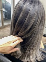 ヴィフ 大船(VIF)&nbsp;バレイヤージュ/グラデーション/グレーアッシュ/大船/大船駅