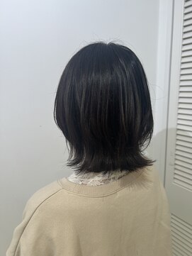 アドラーブル 万代店 (adorable) 【大人かわいい】【ウルフカット】10代20代30代