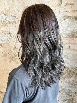 フロール 上大岡(Flor) 【Flor上大岡】*バレイヤージュ+シルバーグレージュ*