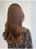 <長まなみ>透け感たっぷり明るめベージュに愛されゆるふわロング
